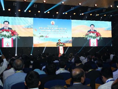 Ông Nguyễn Ngọc Hai, Chủ tịch UBND  tỉnh Bình Thuận phát biểu tại Hội nghị