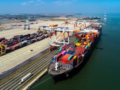 Một góc khu bến số 1, số 2 cảng Lạch Huyện, Hải Phòng - Ảnh: Nguyễn Đức Nghĩa.