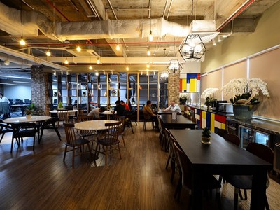 Tại Hà Nội các đơn vị cung cấp không gian làm việc chung nhanh chóng xuất hiện và đẩy mạnh cuộc chạy đua mở rộng quy mô.