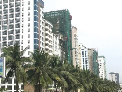 Tìm nút thắt trọng yếu của condotel