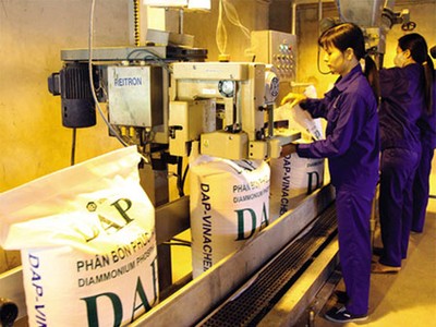 Nguyên vật liệu, máy móc thiết bị... sản xuất phân bón của các trong nước không được khấu trừ thuế GTGT làm giá thành sản phẩm mất tính cạnh tranh