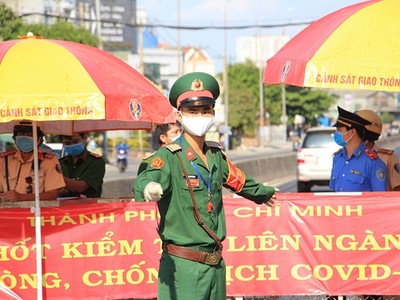 Một trong năm chốt kiểm soát của tỉnh Khánh Hòa nhằm thực hiện tốt việc kiểm soát, phòng chống dịch Covid-19