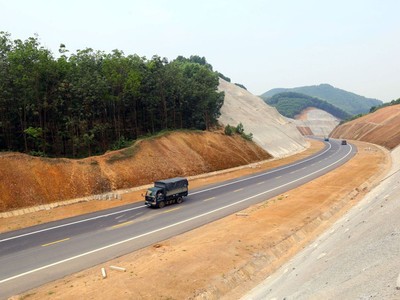 Một đoạn cao tốc Bắc - Nam phía Đông qua Thừa Thiên Huế sắp được đưa vào khai thác.