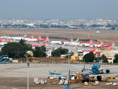 Khối lượng vận tải hàng không năm 2019 đạt 77,9 triệu khách, tăng gấp 5 lần năm 2011 và luôn duy trì tốc độ tăng trưởng bình quân đạt trên 10%/năm, cao nhất trong tất cả các lĩnh vực, trong đó sự hiện diện của một số hãng hàng không mới cũng góp phần thay đổi thị trường.