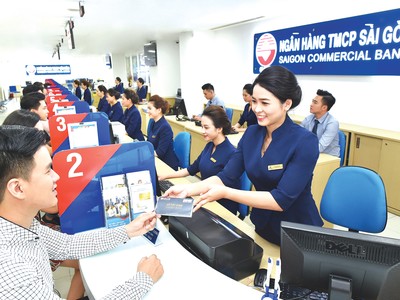 Càng trong thời  điểm khó khăn, ngân hàng càng phải hướng tới khách hàng của mình