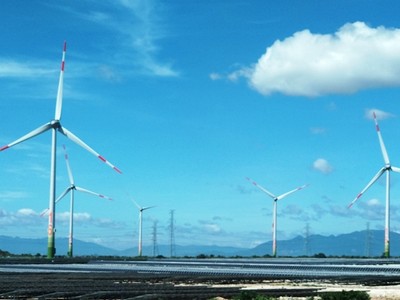 Điện gió được xem là lĩnh vực phù hợp với các điều kện tự nhiên của tỉnh Kon Tum.