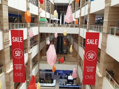 Người trẻ dễ mắc phải cái bẫy tiêu dùng hấp dẫn