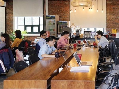 Không gian làm việc chung (co-working space) tại Toong Tràng Thi. Ảnh: Đức Thanh