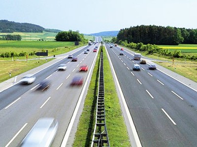 Nếu được Quốc hội phê chuẩn, 5 dự án thành phần cao tốc Bắc - Nam đầu tư công hoàn thành trong năm 2022, riêng dự án cầu Mỹ Thuận 2 hoàn thành trong năm 2023, các dự án thành phần đầu tư theo hình thức PPP hoàn thành trong năm 2023.