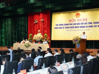 Chính phủ, Thủ tướng Chính phủ cam kết đồng hành cùng với các tỉnh, thành phố vùng KTTĐ miền Trung, các tỉnh Phú Yên, Khánh Hòa và vùng Tây Nguyên vượt qua mọi khó khăn, thách thức