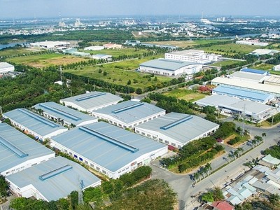 Dọn đất đón sóng đầu tư mới