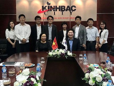 Đại diện lãnh đạo 2 bên tại lễ ký kết