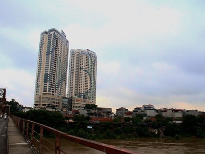 Chung cư Mipec Riverside. Ảnh: Thành Nguyễn.