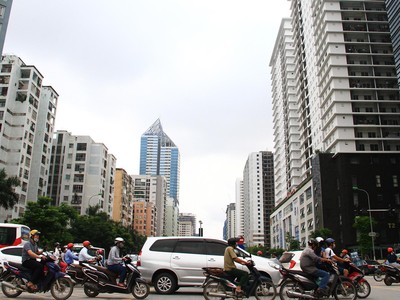 Áp lực dân số đang khiến giá nhà tăng nhanh. Ảnh: Thành Nguyễn.