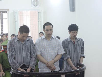 Các bị cáo tại tòa