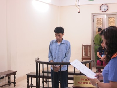 Cán bộ Sở Tài nguyên - Môi trường Hà Nội “rởm” lừa chạy sổ đỏ lĩnh án 11 năm 6 tháng tù