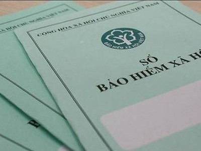 Cảnh báo nhiều hệ lụy từ việc cầm đồ sổ bảo hiểm xã hội