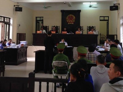 Vụ bảo kê xe ô tô vi phạm tại Bắc Ninh và Bắc Giang: Tòa yêu cầu điều tra bổ sung