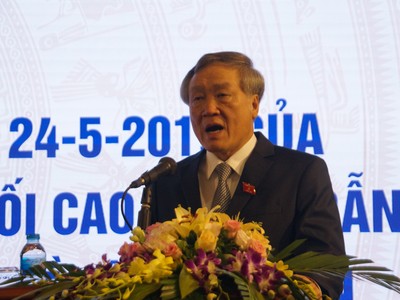 Chánh án Tòa án nhân dân Tối cao Nguyễn Hòa Bình tại buổi lễ công bố Nghị quyết 03