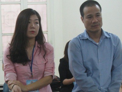 Vợ chồng bị cáo Trần Thăng Long tại phiên sơ thẩm