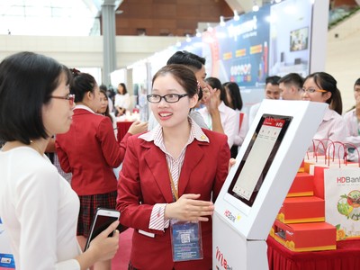 Quý I/2020, giao dịch qua Internet Banking của HDBank tăng trưởng 112%