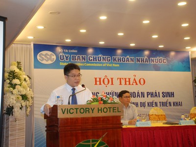 Đưa các sản phẩm phái sinh vào thị trường sẽ được thực hiện theo lộ trình thận trọng