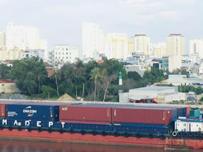 Hòa Phát (HPG): Có 2 công ty đầu tư dây chuyền sản xuất ván lót sàn container