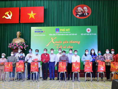 PVFCCo trao gần 20.000 phần quà “Xuân yêu thương - Tết sẻ chia”
