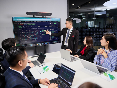 Cổ phiếu cần quan tâm ngày 10/11