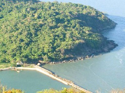 Hòn Khoai nhìn từ trên cao