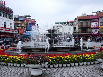 Hà Nội rộn sắc màu đón Tết Bính Thân