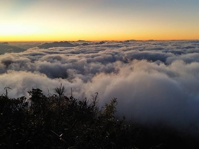 Biển mây kỳ ảo nhìn từ cáp treo Fansipan Sapa