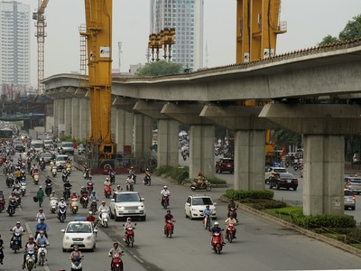 Dự án đường sắt Cát Linh - Hà Đông sẽ hoàn thành và đưa vào khai thác thương mại trong năm 2016 (ảnh: Hữu Nghị)