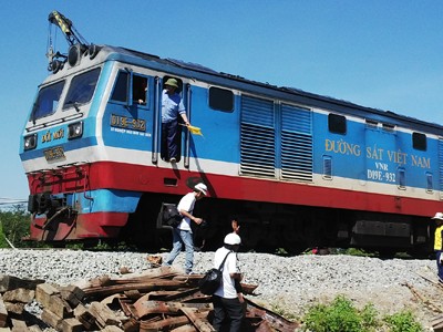 Ngành đường sắt đang đầu tư, cải tạo hạ tầng đường sắt. Ảnh: Đ.Loan