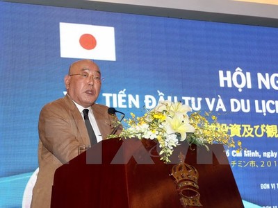 Cố vấn đặc biệt Thủ tướng Nhật Bản Iijima Isao phát biểu tại hội nghị. (Ảnh: Thanh Vũ/TTXVN)