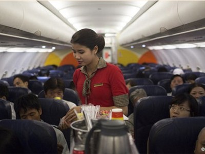 Số lượng người Việt đi máy bay ngày càng gia tăng. (Ảnh: Bloomberg)