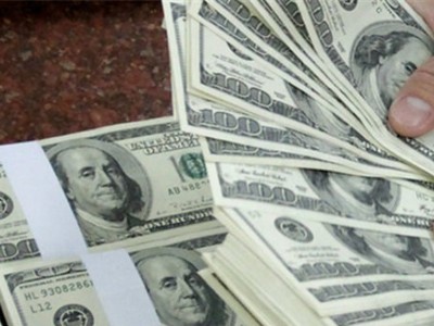 Sáng 22/6, tỷ giá trung tâm tăng 2 đồng/USD, giá vàng "rơi tự do"