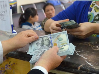 Sáng ngày 4/7, giá vàng vượt mốc 36 triệu đồng/lượng, tỷ giá trung tâm giảm 7 đồng/USD