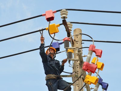 Được bảo lãnh, vốn vay ưu đãi nhưng kinh doanh của EVN không đạt được kỳ vọng.