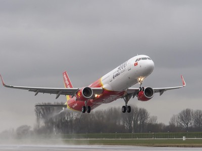 Săn triệu vé Vietjet, vui trọn mùa yêu thương