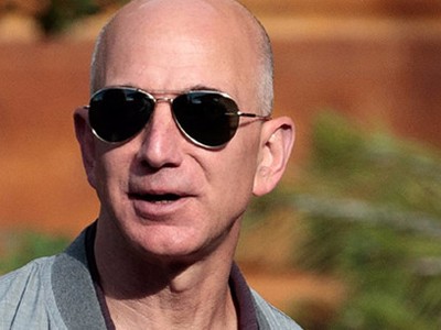 CEO Amazon trở thành người giàu thứ 3 thế giới