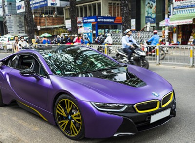 BMW i8 độ màu tím tại Sài Gòn. Ảnh: H2 Decal.