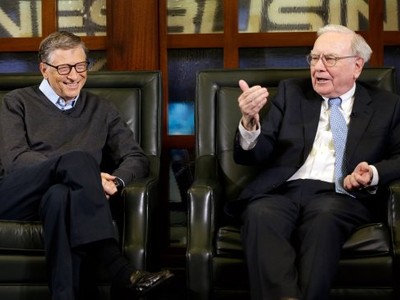Bill Gates viết thư Valentine cho Warren Buffett