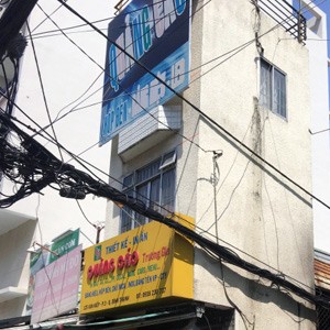 Nhà phố 'hộp diêm' giá thuê hơn chục triệu mỗi tháng