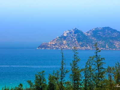 Mùa hè bát ngát ở bãi biển Từ Nham