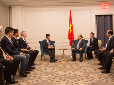 Thủ tướng Nguyễn Xuân Phúc tiếp Phó chủ tịch tập đoàn NASDAQ Bob McCooey. Ảnh: Anh Nguyễn.