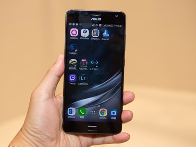 Zenfone AR - smartphone đầu tiên thế giới hỗ trợ thực tế ảo