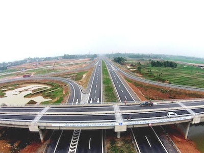 Từ nay đến năm 2020, tuyến cao tốc Bắc Nam mới bố trí được 55.000 tỷ đồng vốn đầu tư trong tổng số tiền cần chi đầu tư là 130.000 tỷ đồng. Ảnh minh hoạ