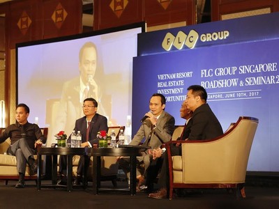 Ông Trịnh Văn Quyết – Chủ tịch Tập đoàn FLC giải đáp các câu hỏi đến từ nhà đầu tư tại Singapore.
