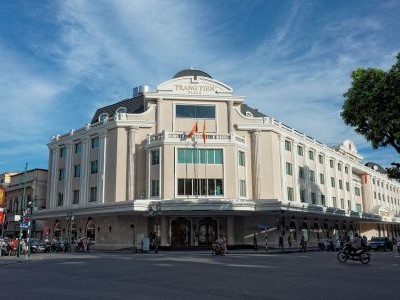 Tràng Tiền Plaza có thể sẽ thuộc sở hữu tư nhân sau khi được cổ phần hóa. Ảnh: PV